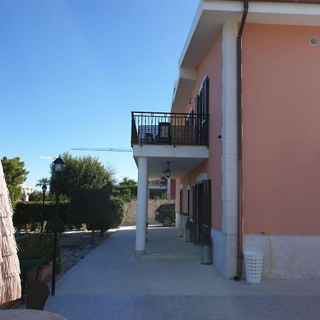 Bed And Breakfast Villa Fatima Trani Exterior foto