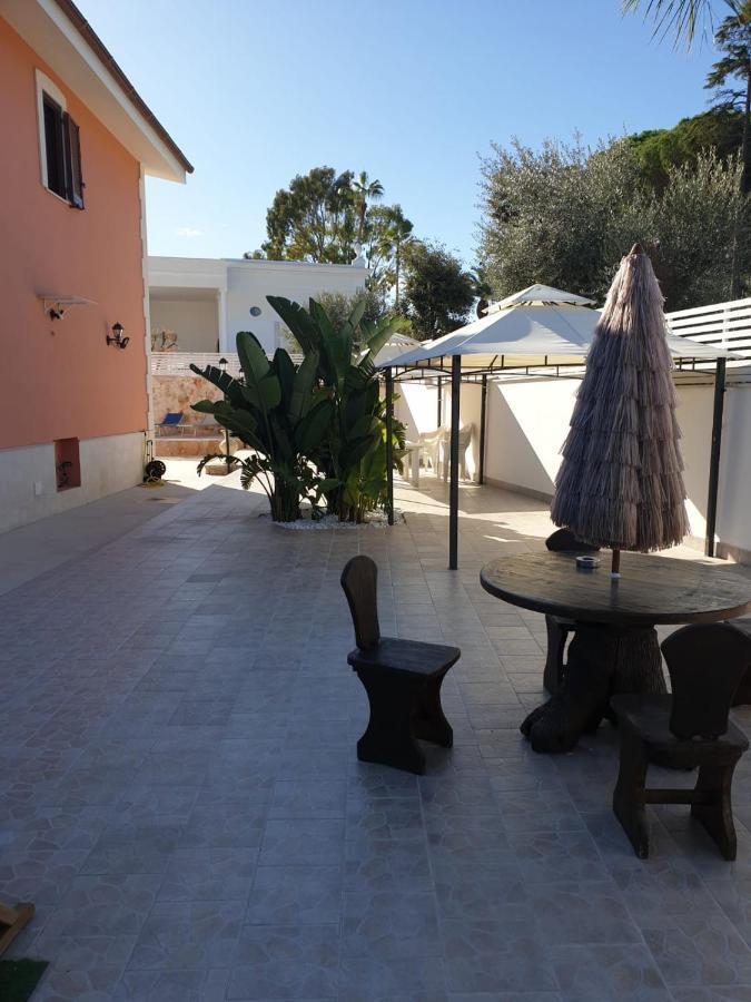 Bed And Breakfast Villa Fatima Trani Exterior foto