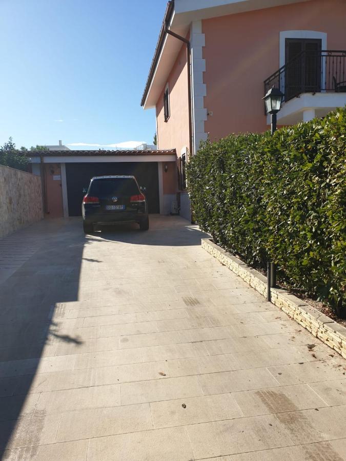 Bed And Breakfast Villa Fatima Trani Exterior foto